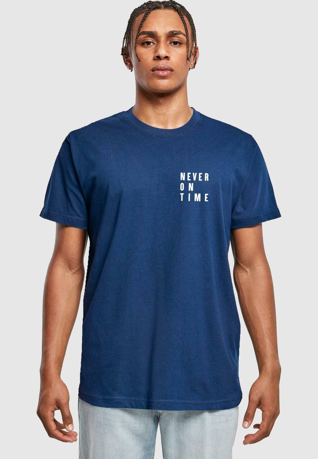 

Футболка с принтом NEVER ON TIME Merchcode, цвет light navy