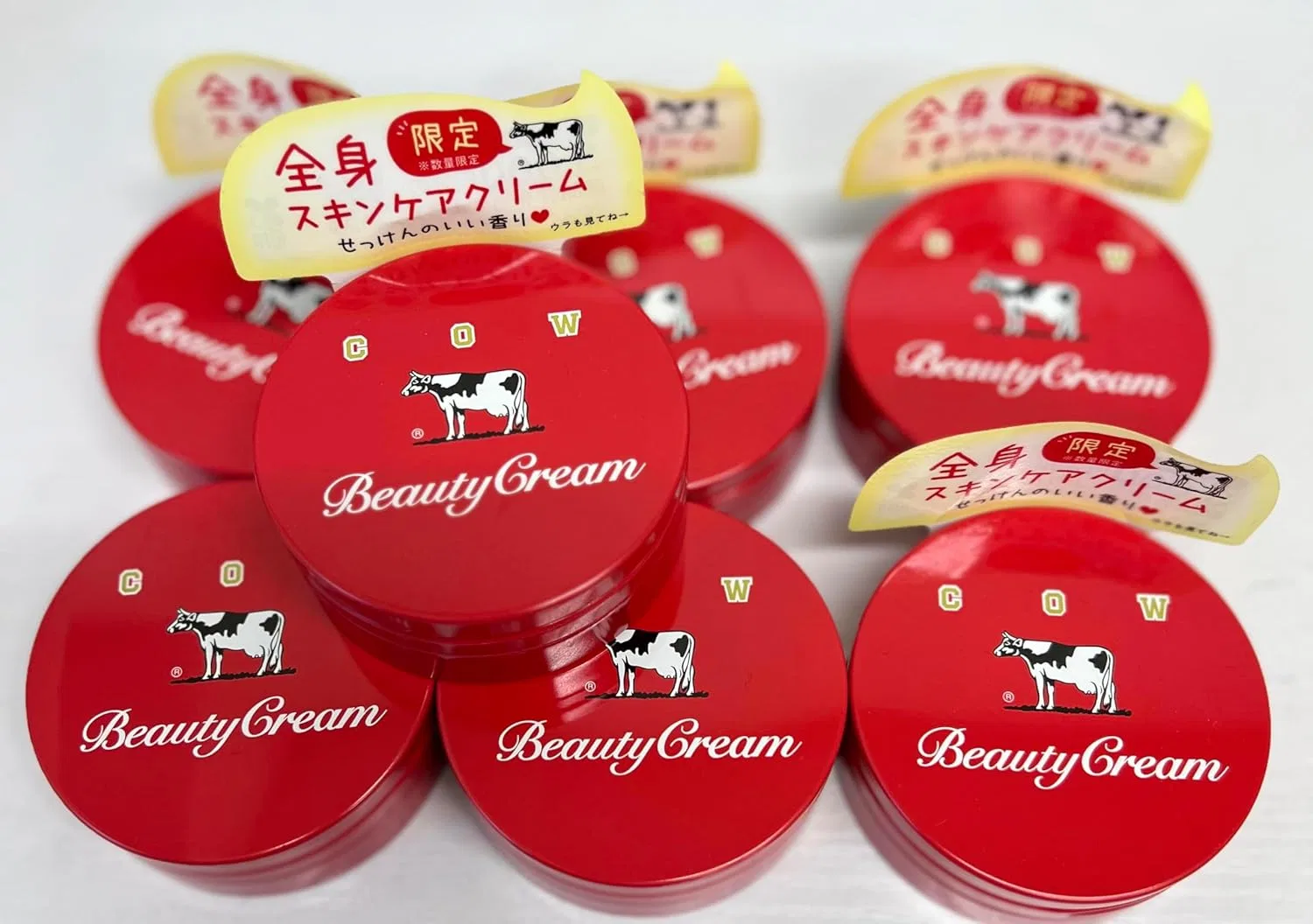 Дневной крем Cow Brand Beauty Cream, 80 г, красная упаковка