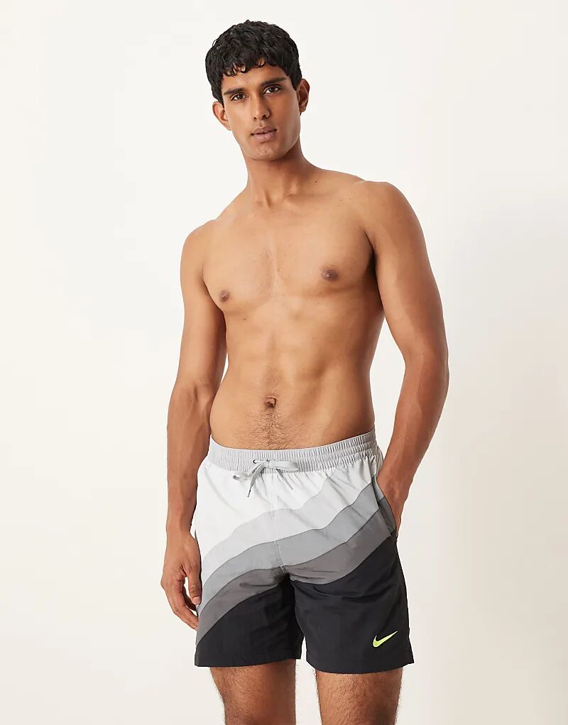 

Плавки-шорты Nike Volley 7 дюймов черного цвета