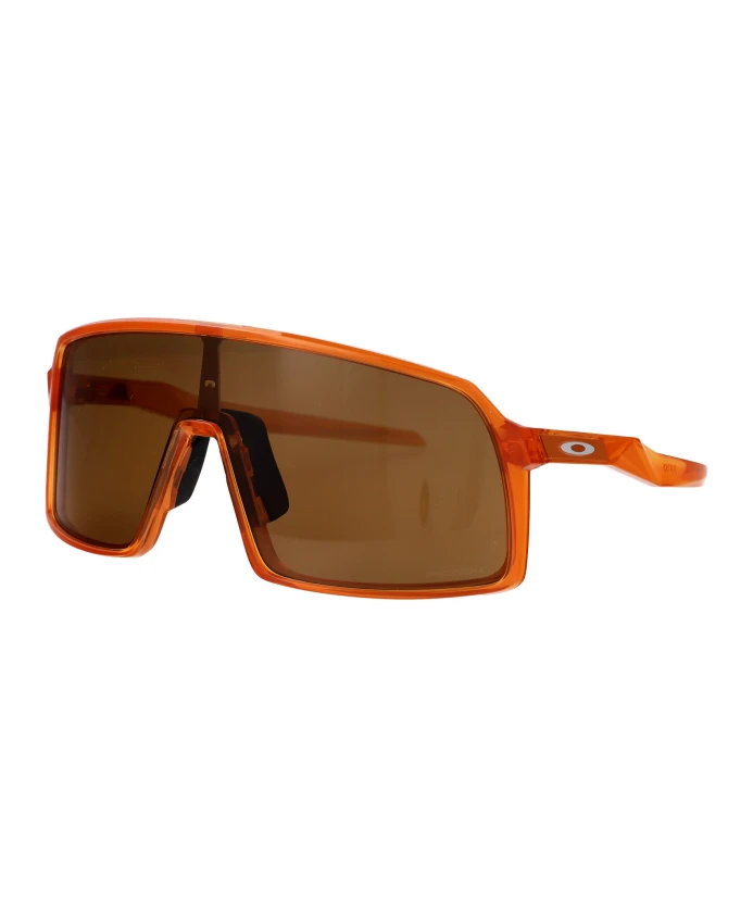

Стильные солнцезащитные очки Sutro для максимальной защиты. Oakley, коричневый