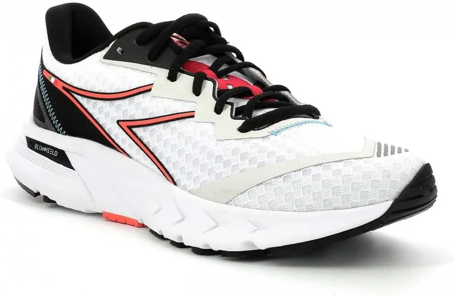 Мужские кроссовки для легкой атлетики Diadora Mythos Blushield Volo 2 желтого цвета — фото 2