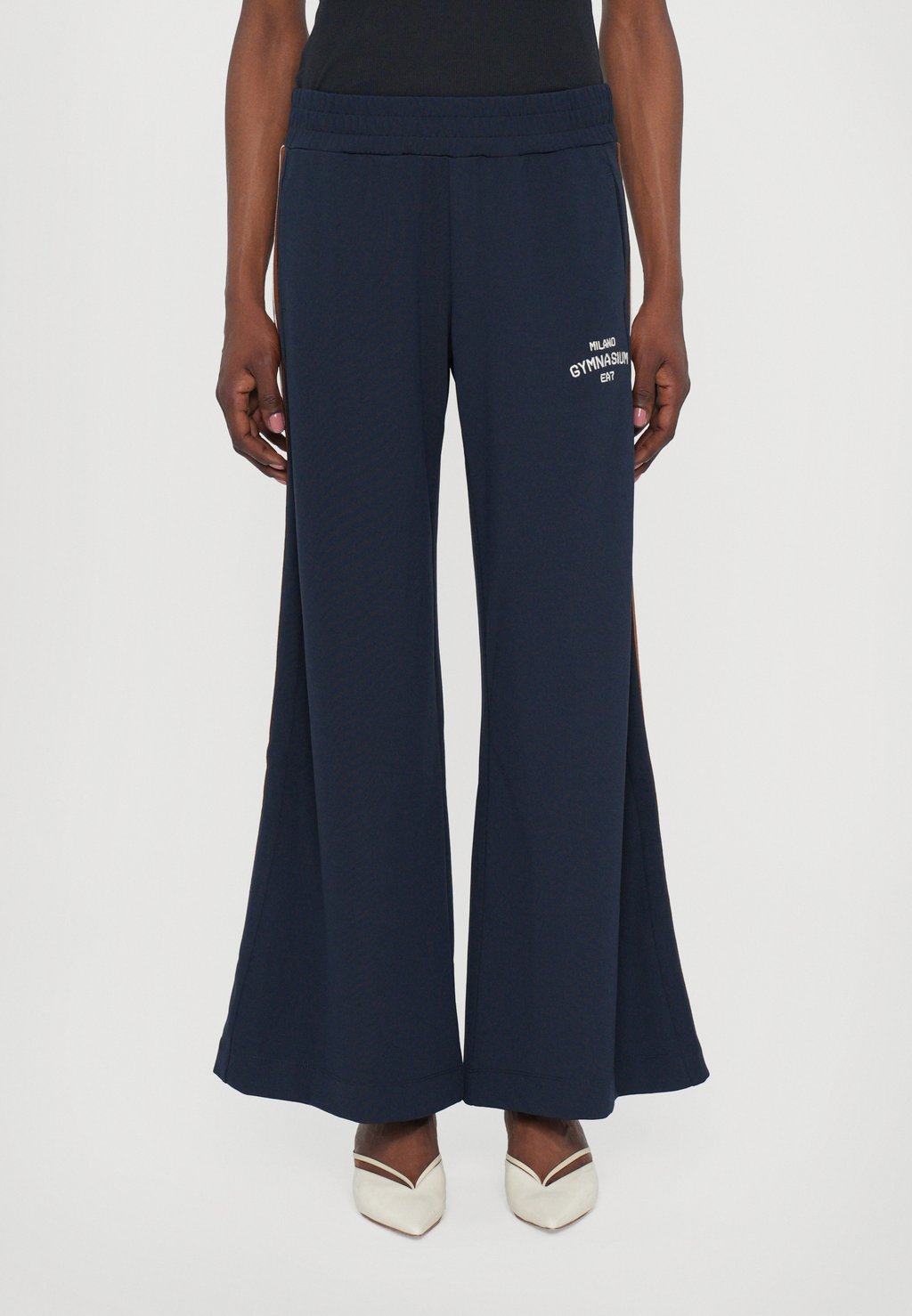 

Спортивные штаны EA7 Emporio Armani, синий