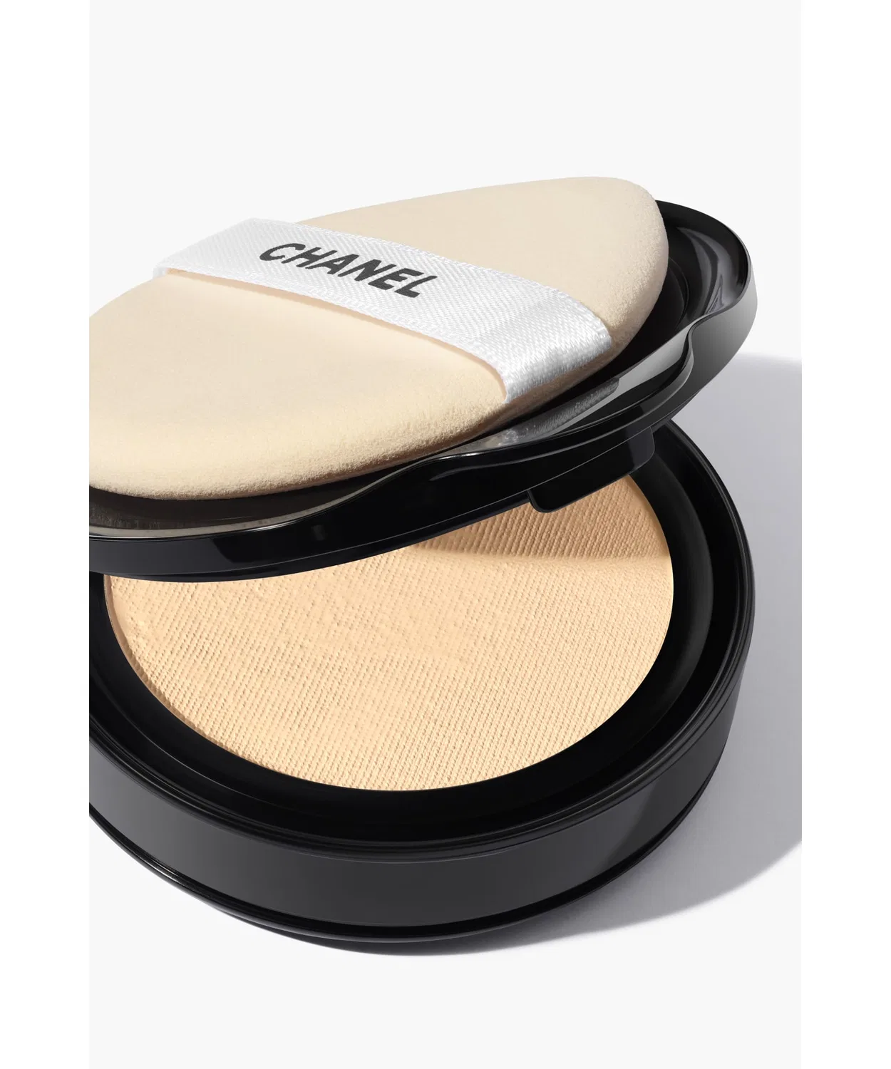 Тональная основа Ultra Le Teint Cushion N, бренд Chanel, рефилл, бежевый — фото 3