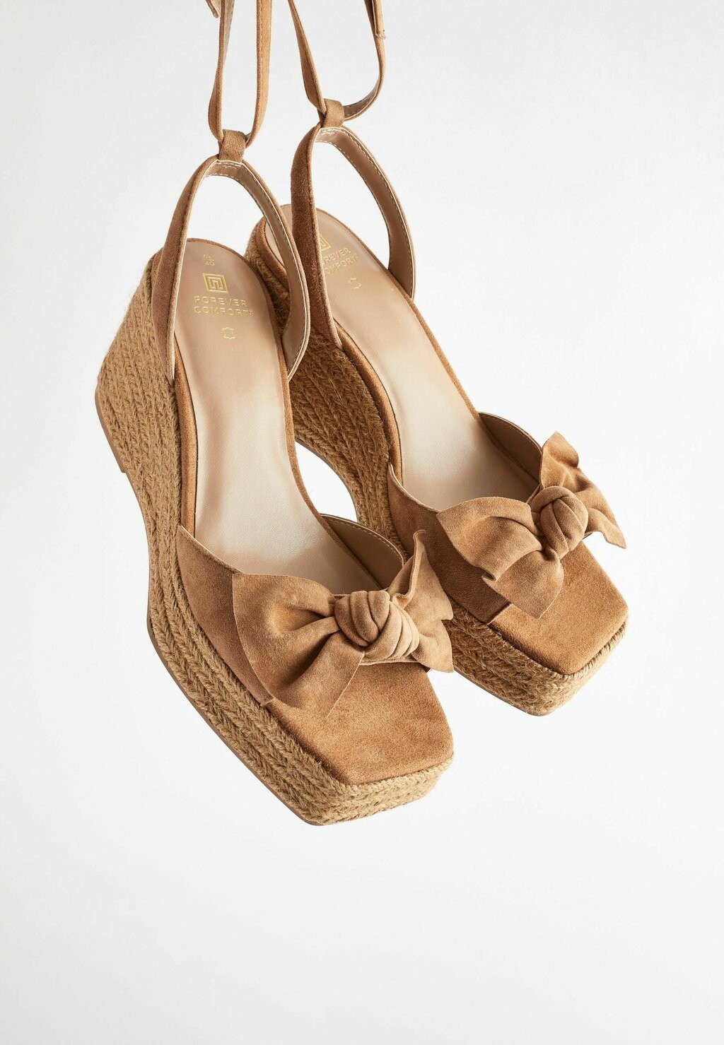 REGULAR FIT Forever Comfort Bow Next, Сандалии на платформе коричневый