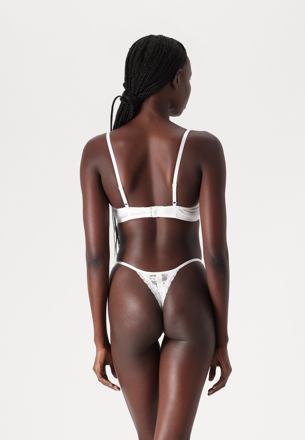 

Стринги BRIEF THONG JENNIE 3 PACK Lindex, белый