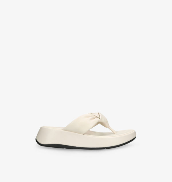 Кожаные сандалии Mode на плоской подошве с узлом Fitflop, белый