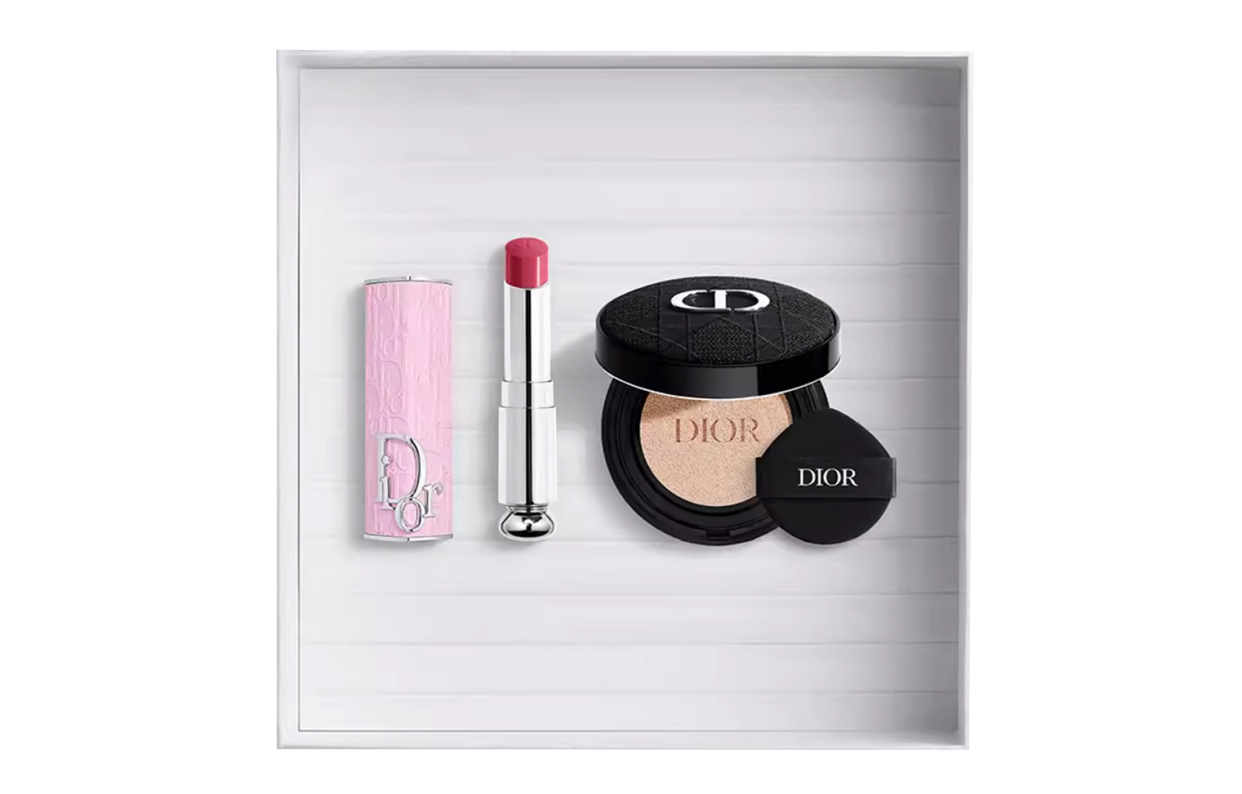 Набор косметики для женщин DIOR, розовый Pink Print Lipstick #667 DIORMANIA+Embroidery Wicker Pattern Air Cushion #0N Glow — фото 2