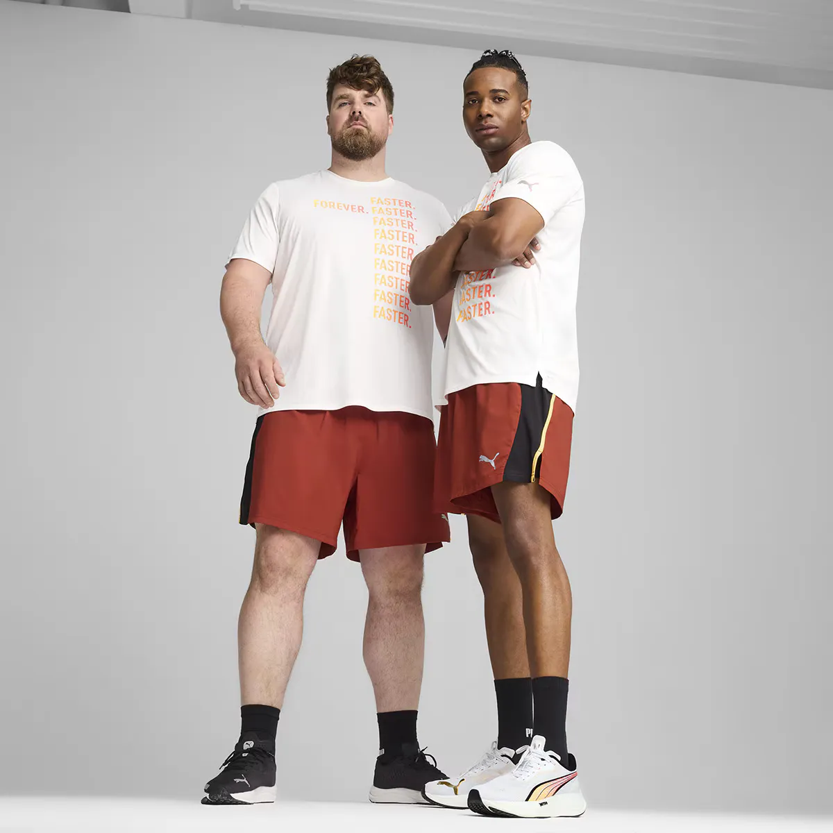 

Мужские RUN FAVORITE VELOCITY ТКАНЫЕ 2 в 1 КОРОТКИЕ Брюки Puma, красный