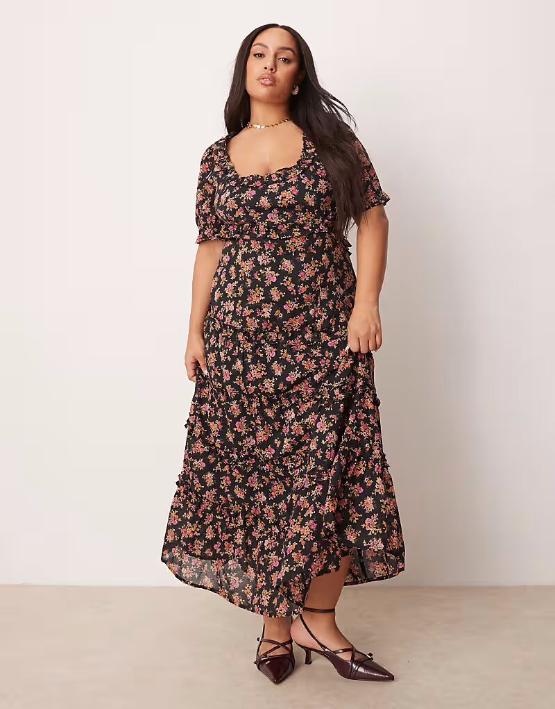 

Платье миди ASOS DESIGN Curve с вырезом в форме сердца и цветочным принтом на темной основе