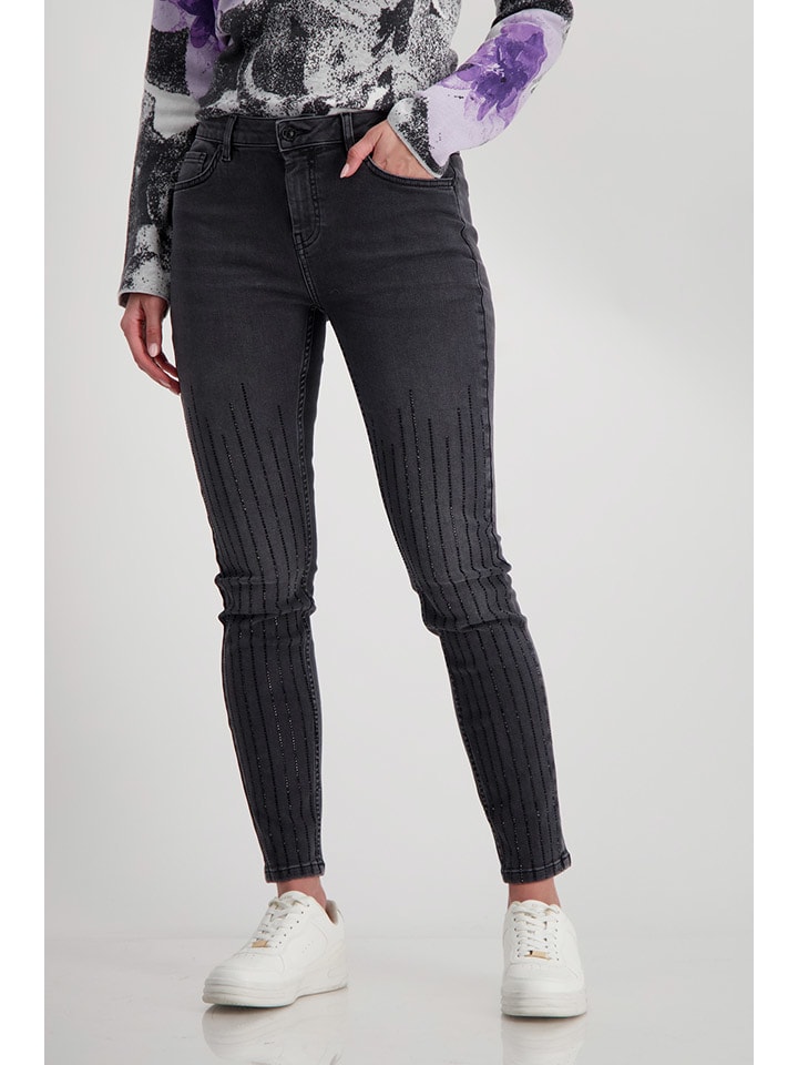 

Джинсы облегающего кроя антрацитового цвета monari