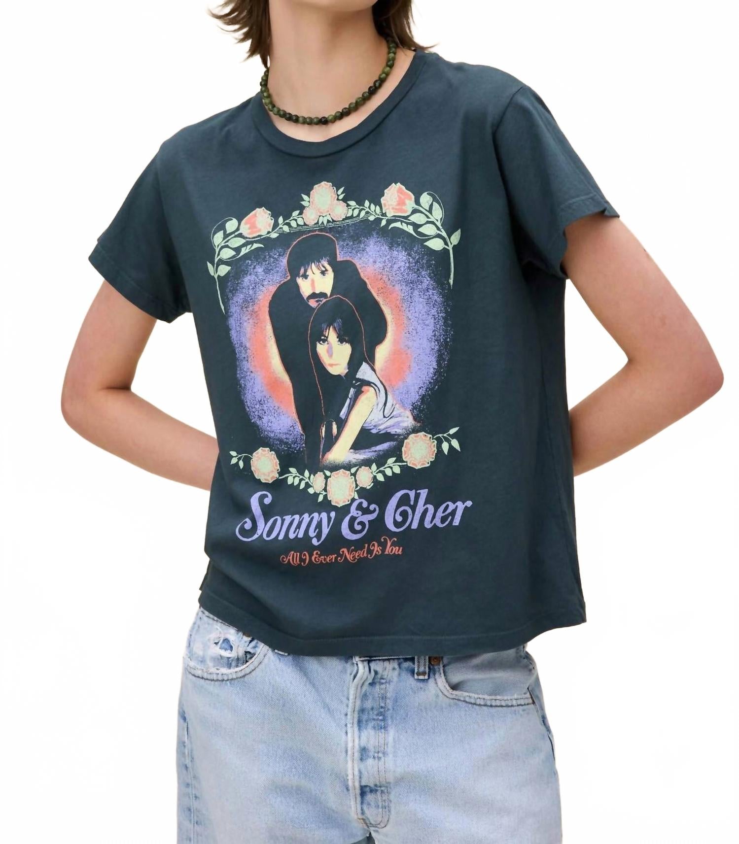 

Топ с короткими рукавами Sonny & Cher Solo в винтажном черном цвете DAYDREAMER