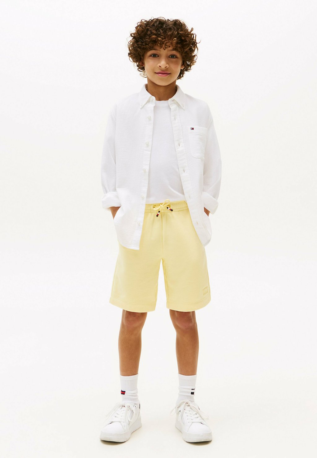 

Шорты TONAL FLAG EMBROIDERY Tommy Hilfiger, светло-желтый