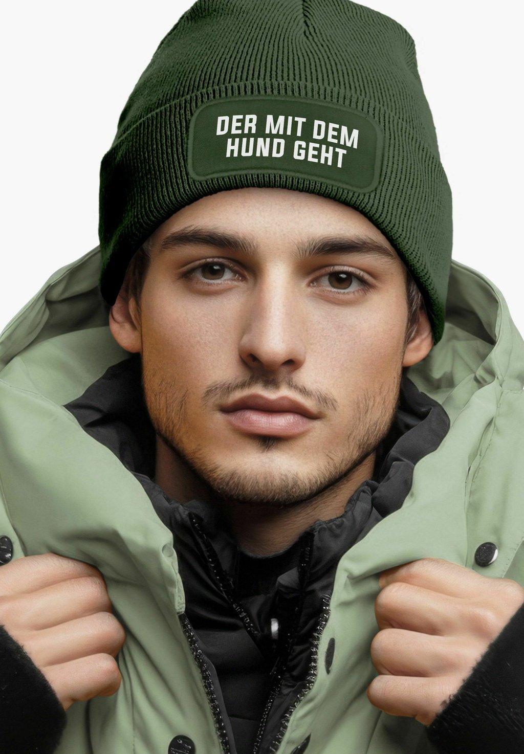 

Шапка MIT PATCH SPRUCH DER DEM HUND GEHT LUSTIG MoonWorks, темно-зеленый