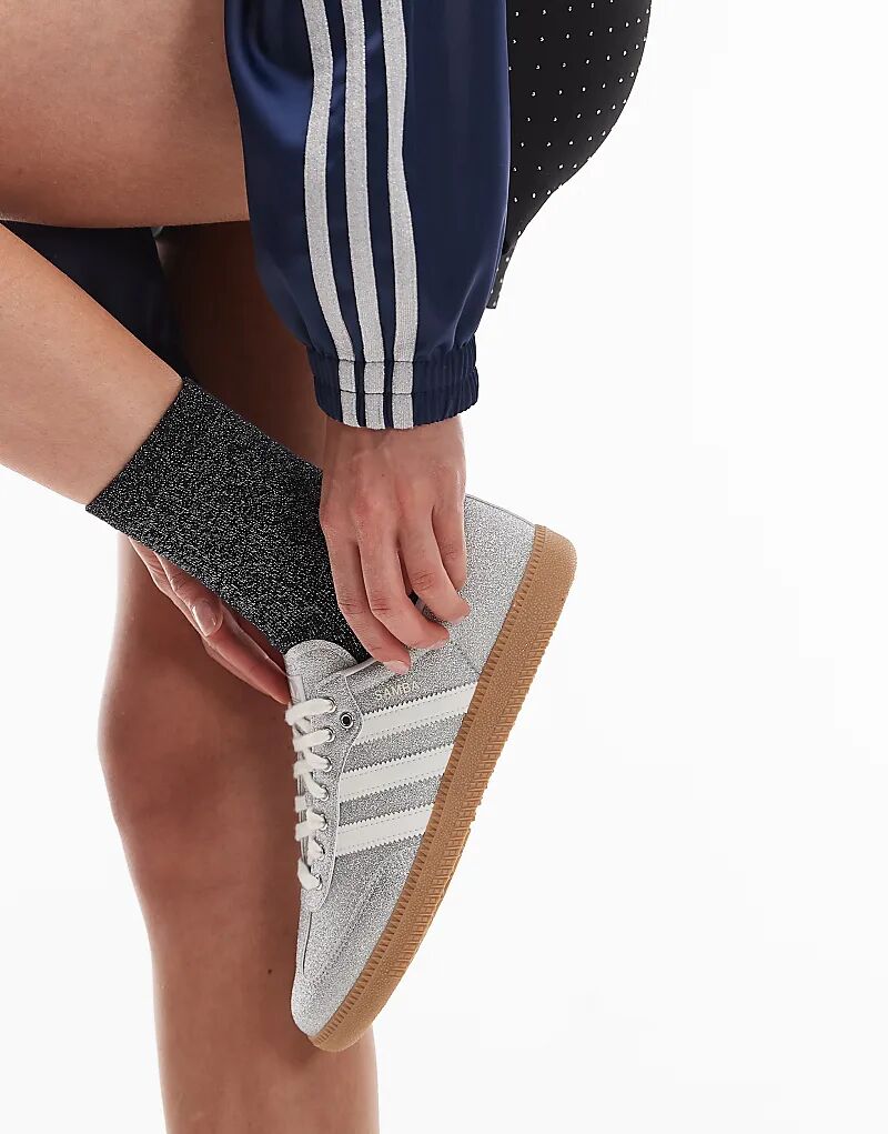 Кроссовки Adidas Originals Samba OG с серебристыми блестками. Эксклюзивно на ASOS. — фото 3