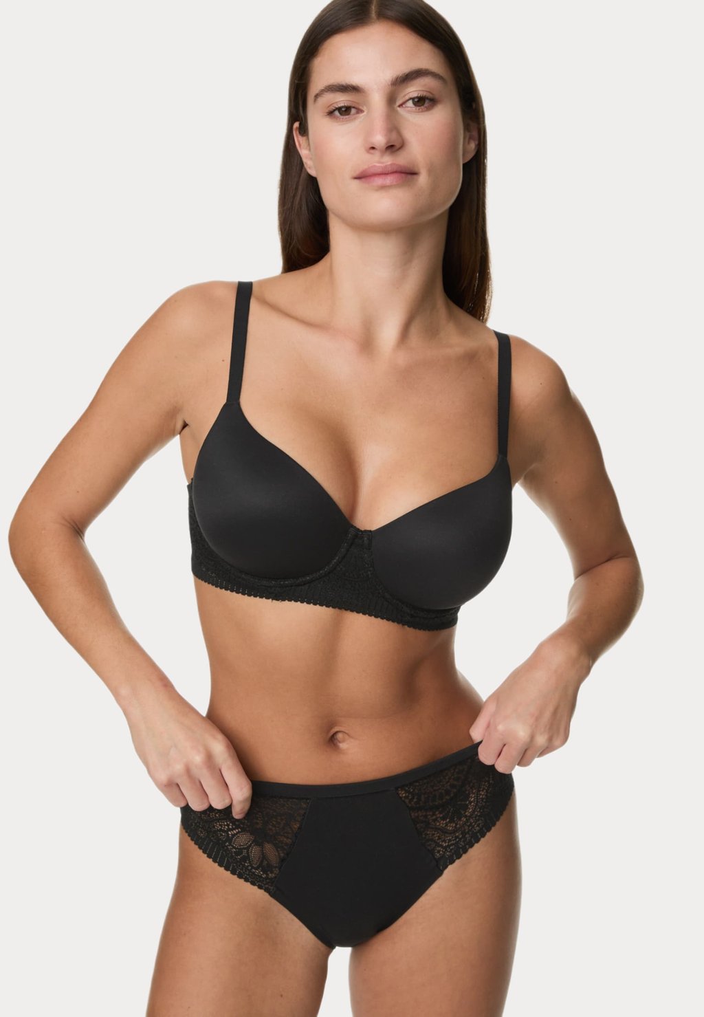 

Бюстгальтер SOFT WIRED FULL CUP Marks & Spencer, черный