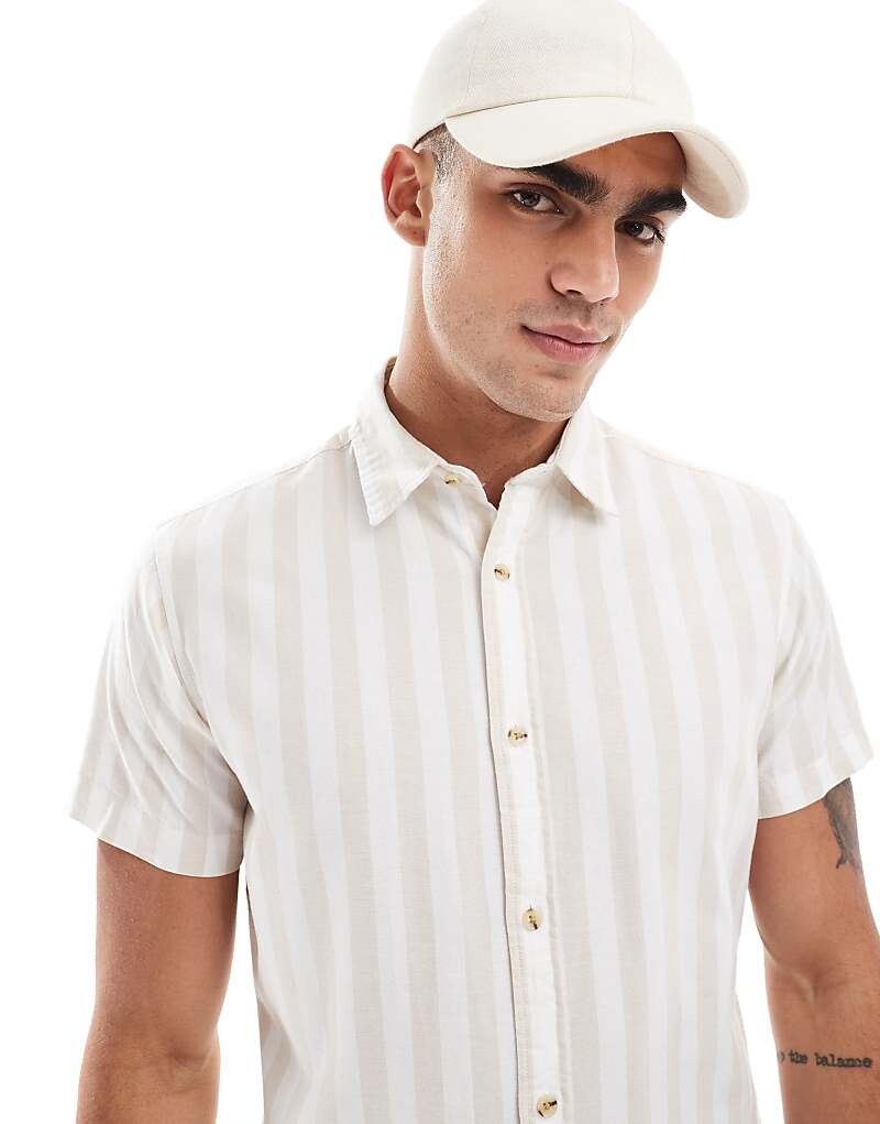 

Jack & Jones– Бежевая оксфордская рубашка с короткими рукавами и полосками