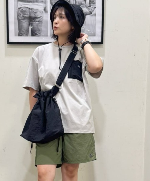 

Футболка влагоотводящая быстросохнущая с карманом и логотипом, UPF 50+ CAMP7 ONE OCEAN, бежевая