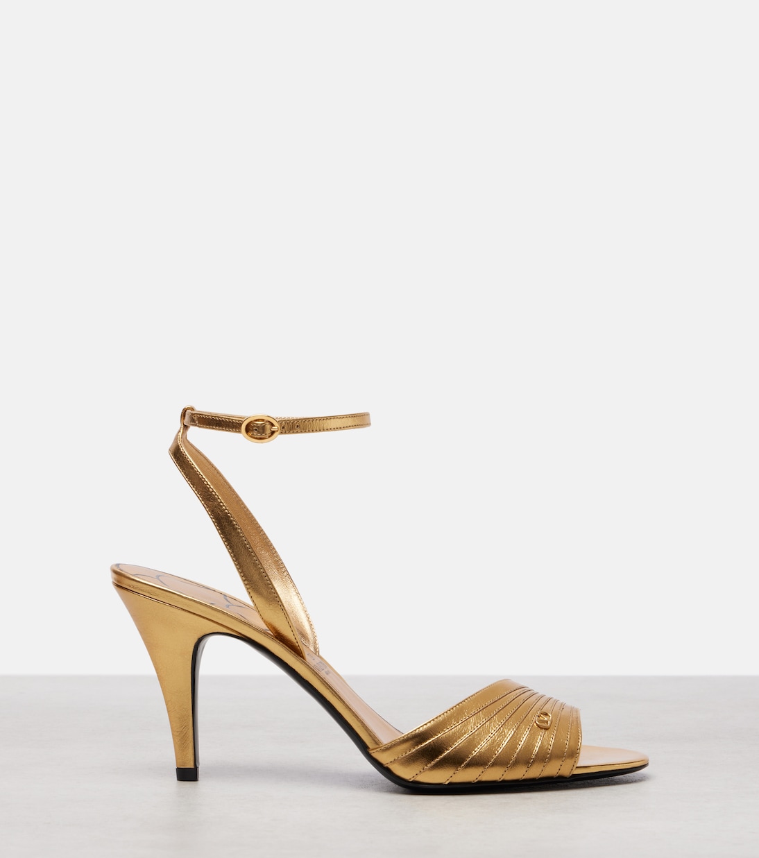 Сандалии Ladycrush из металлизированной кожи Valentino Garavani, Antique Brass Light — фото 4