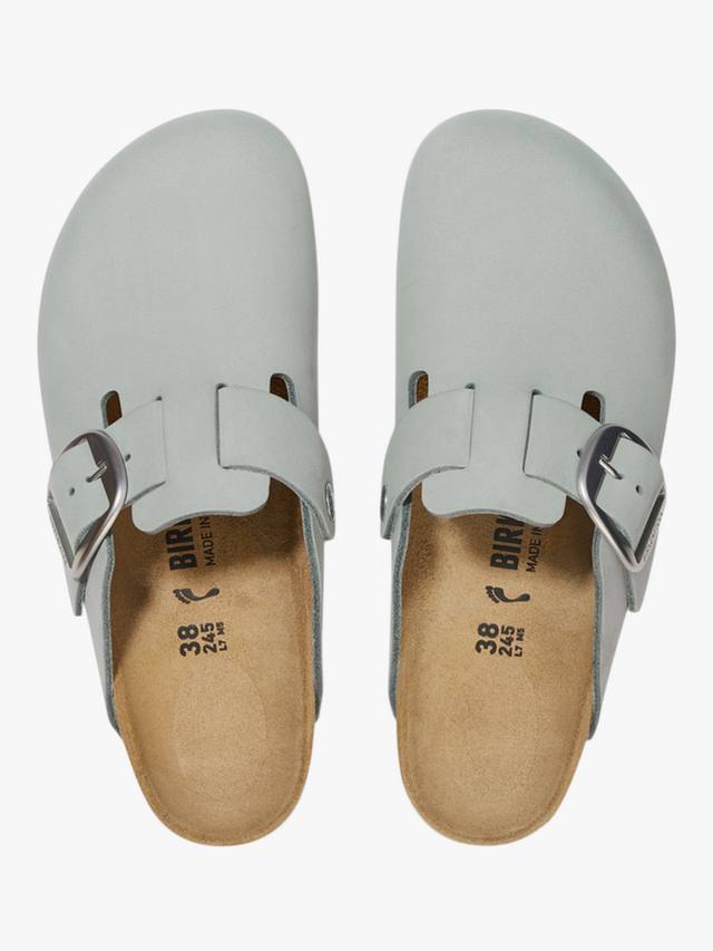 Бостонские клоги из нубука Narrow Fit с большой пряжкой Birkenstock, Sage — фото 3