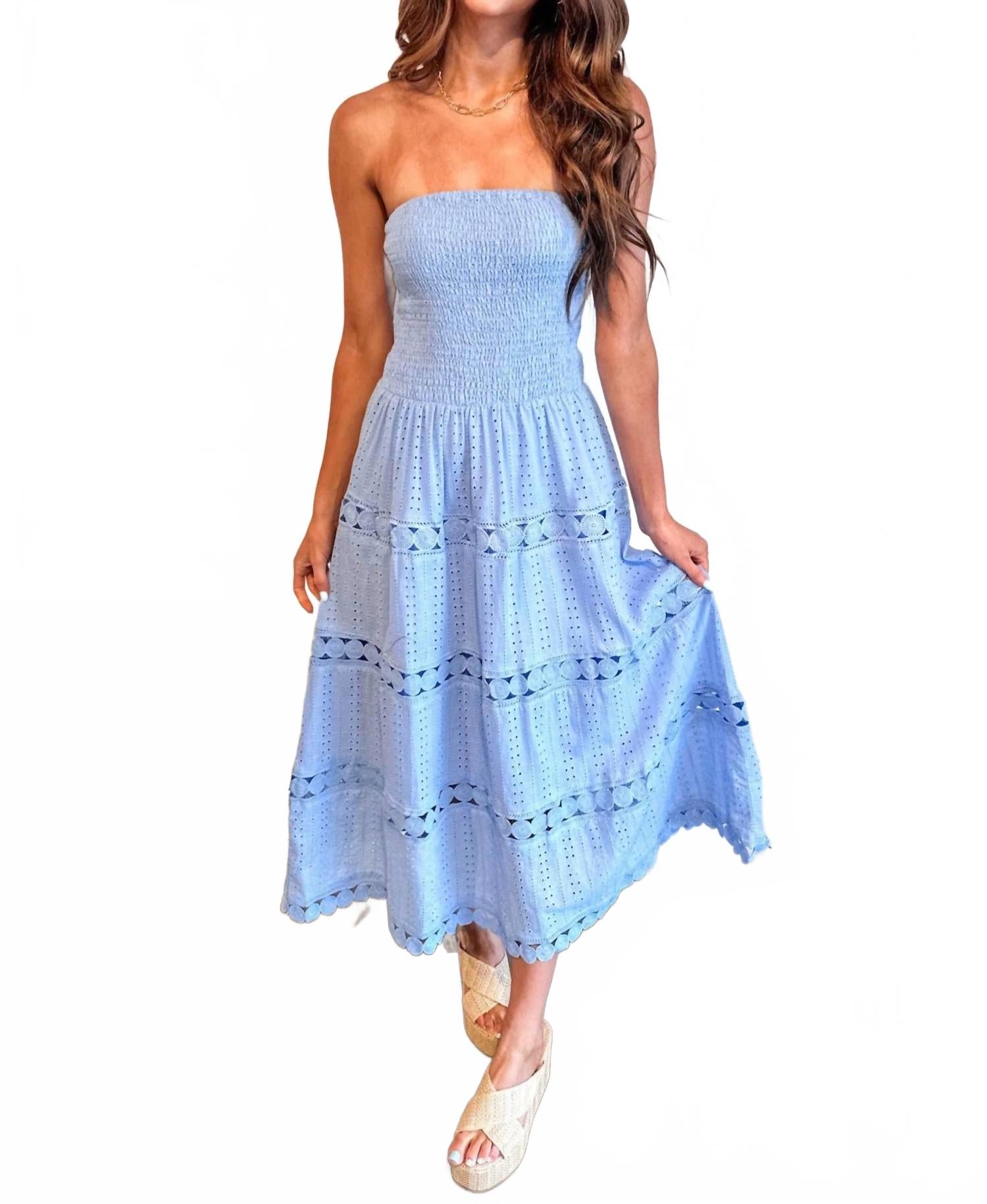 

Синий миди-платье с кружевной отделкой и буфами Main Strip