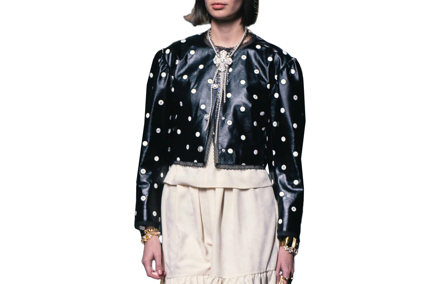 

Кожаная куртка женская черная Chanel