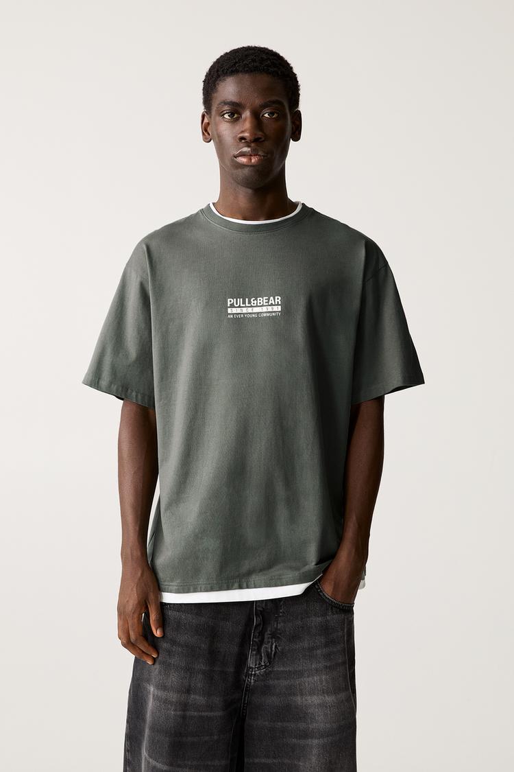 

Футболка с короткими рукавами и логотипом Pull And Bear, зеленый