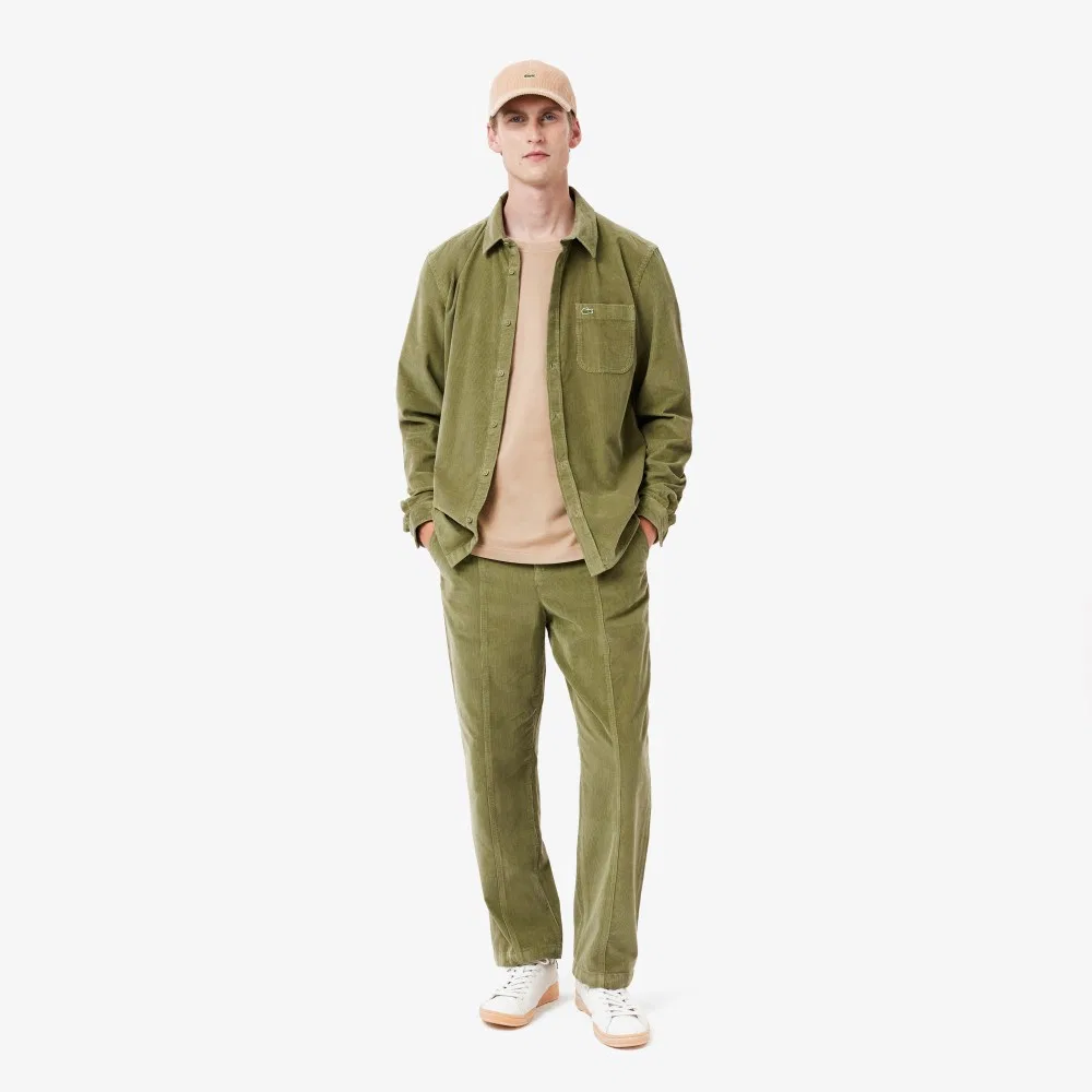 Мужские вельветовые брюки цвета хаки от Lacoste