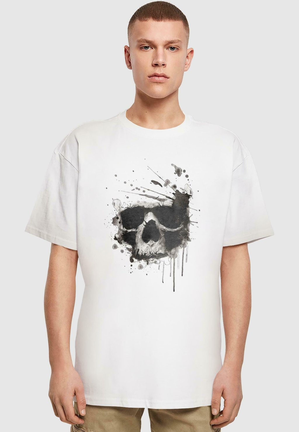 

Футболка с принтом WATERPAINT SKULL Mister Tee, белый