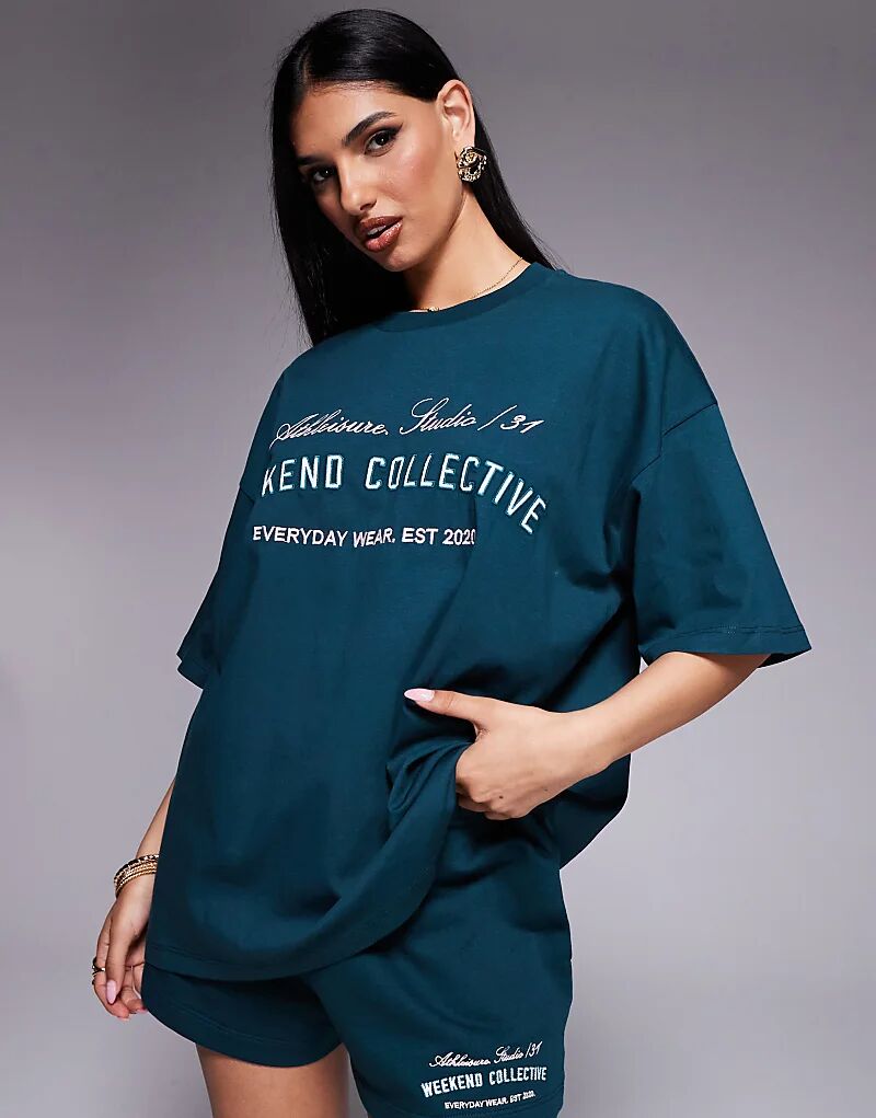 

Футболка Weekend Collective с вышитым логотипом зеленого цвета — часть комплекта Asos Weekend Collective