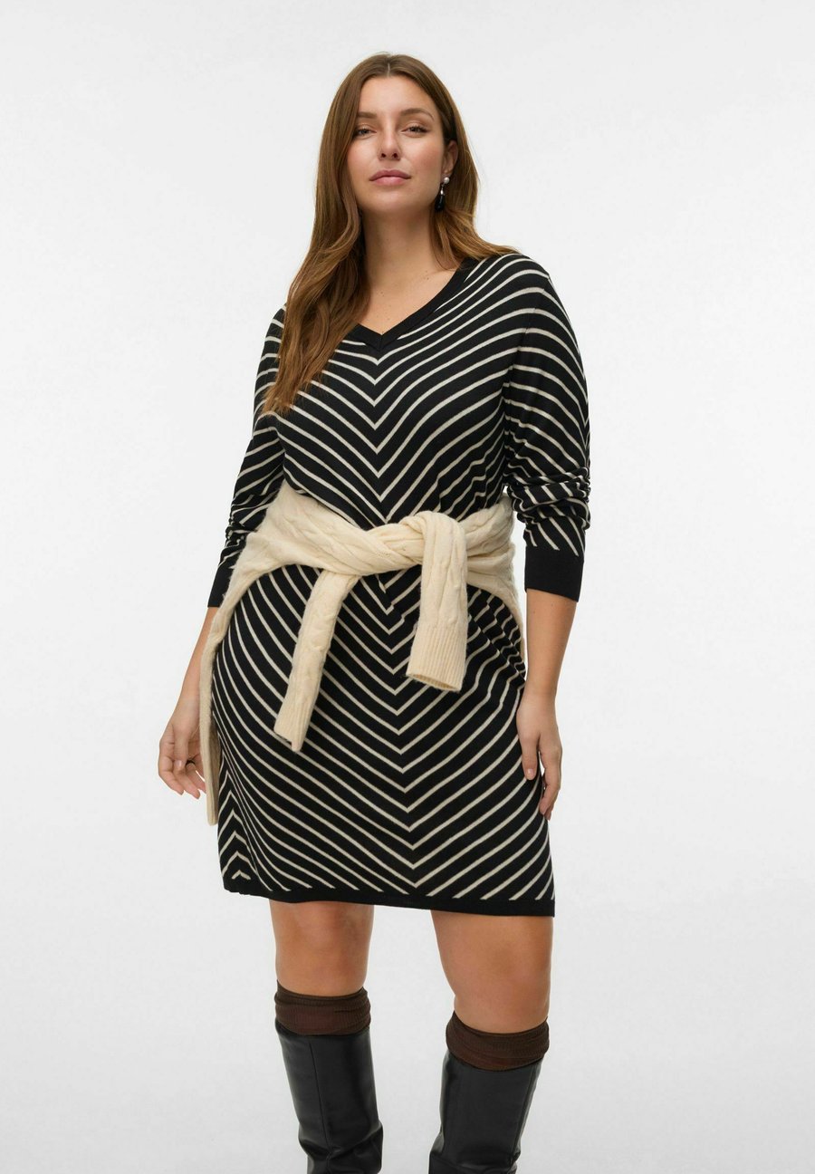 

Платье Vero Moda Curve Jumper dress, Black