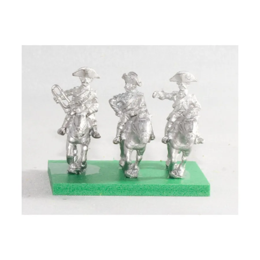 

Командный набор — офицер тяжелой кавалерии, знаменосец и трубач., Seven Years War Miniatures - French (15mm)