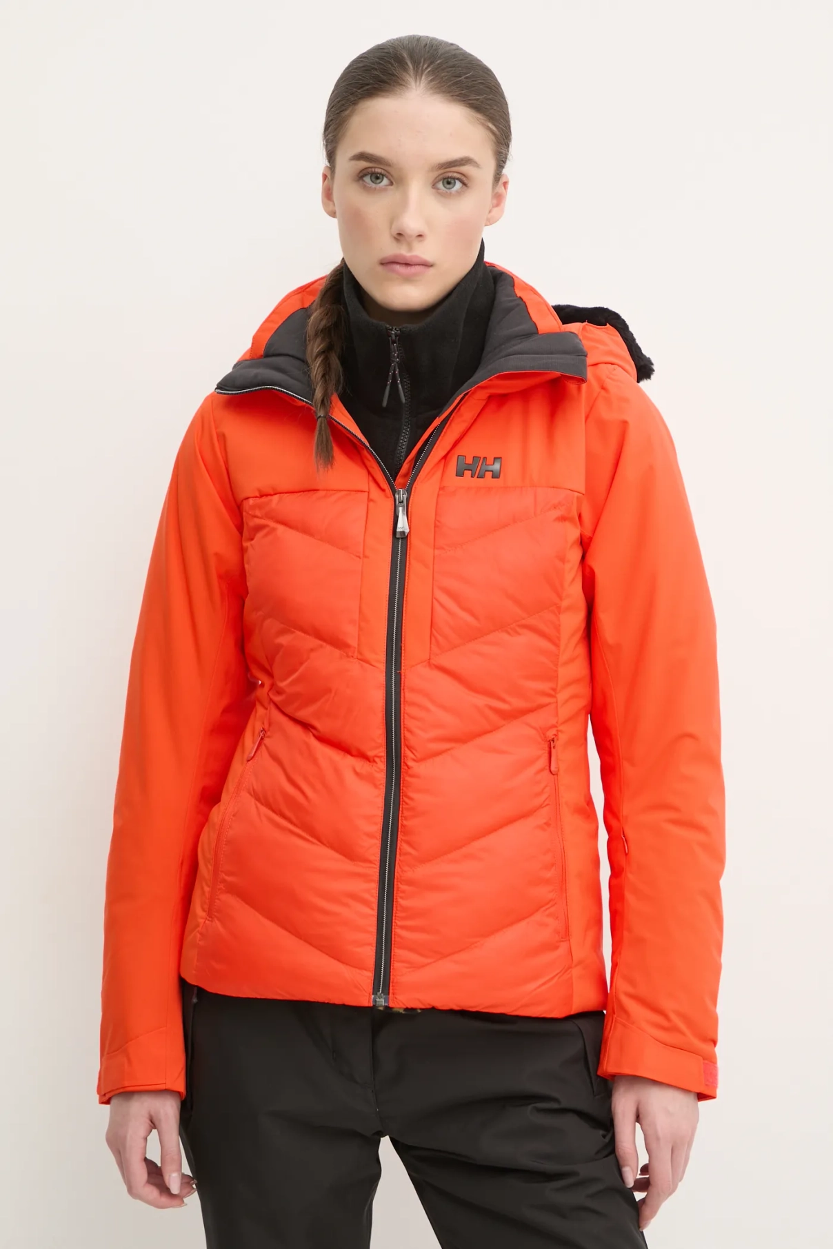 

Красивая лыжная куртка Helly Hansen, оранжевый
