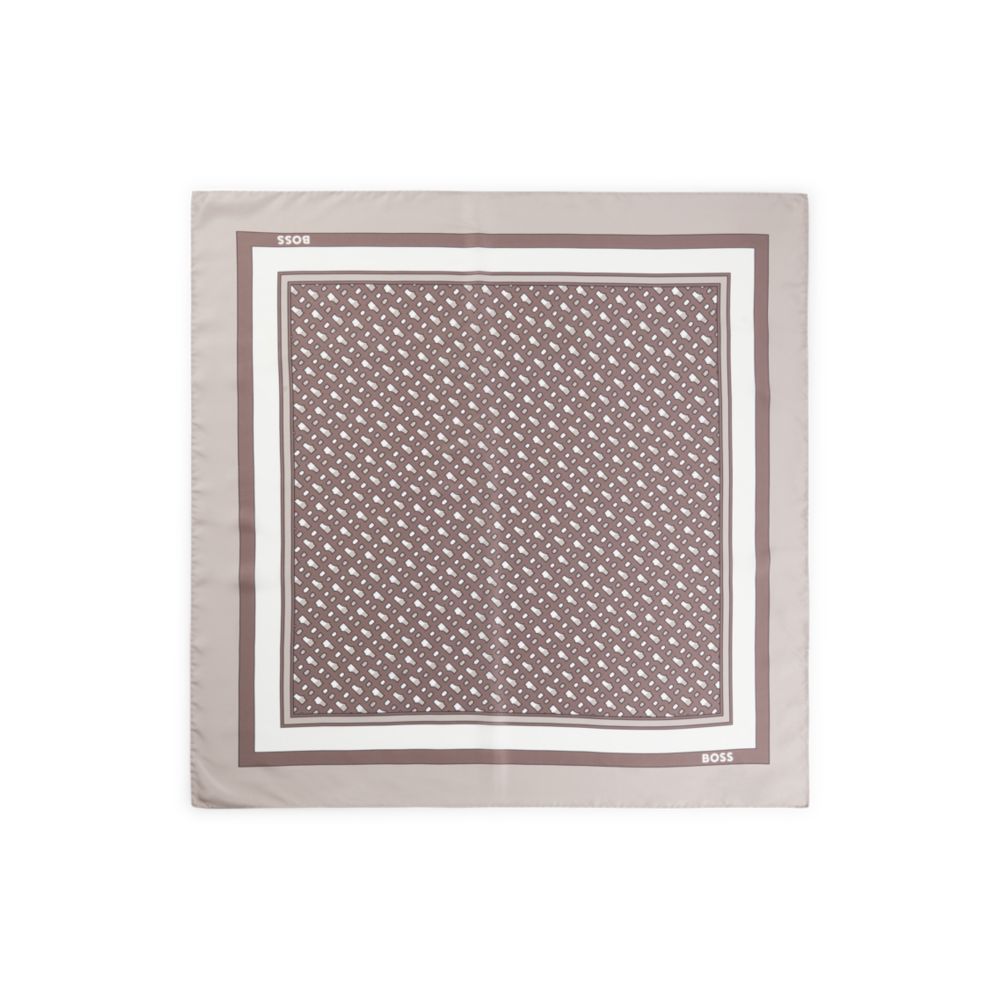 

Шарф итальянского производства из набивного шелкового твила BOSS, светло-коричневый