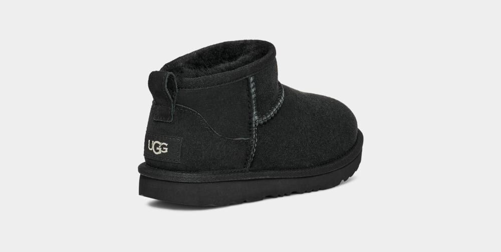 Угги Classic Ultra Mini UGG, черный — фото 4