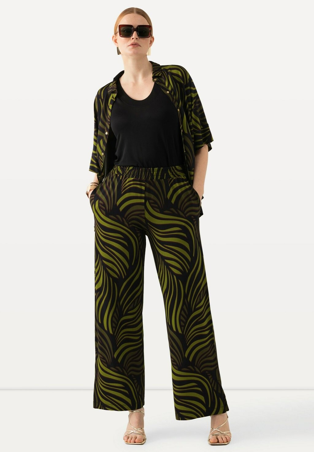 

Брюки LEAF PRINT ELASTIC WAIST SLINKY Ulla Popken, черный