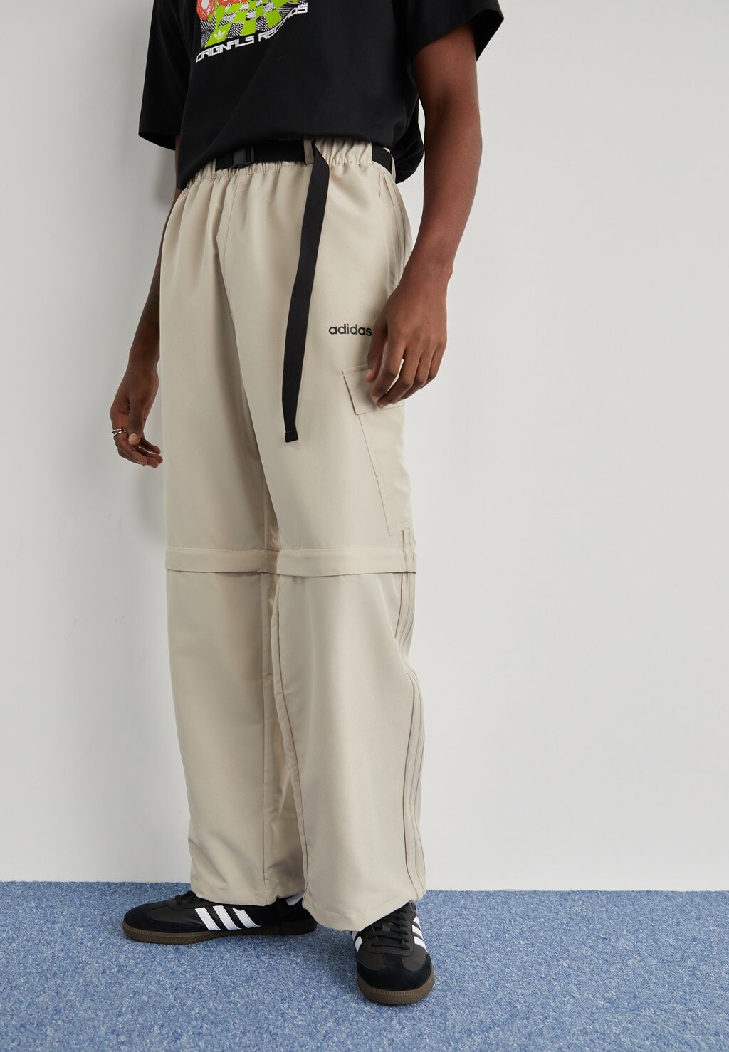 

Брюки PANT adidas Originals, цвет white