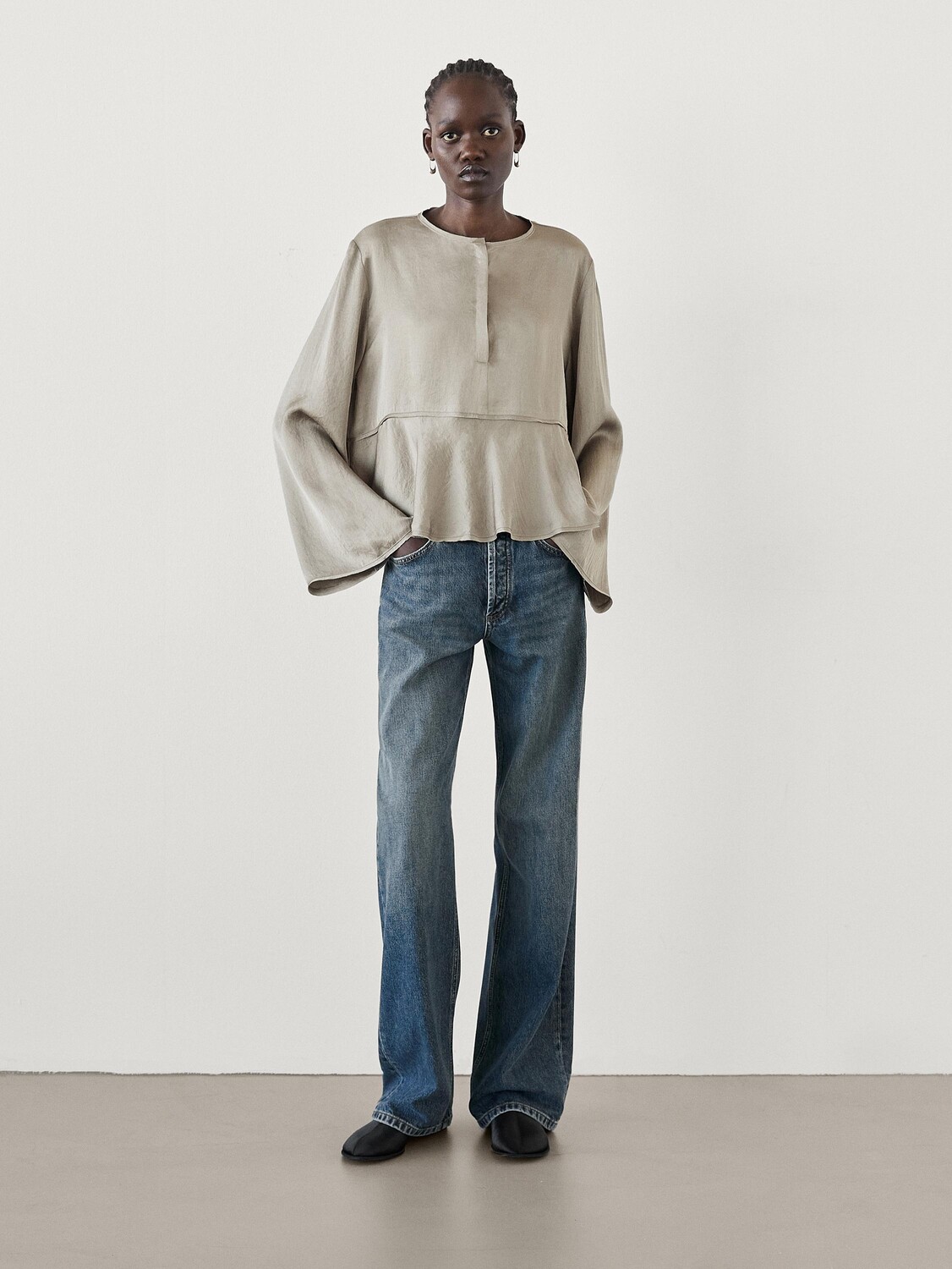 

Рубашка с баской Massimo Dutti, бежевый