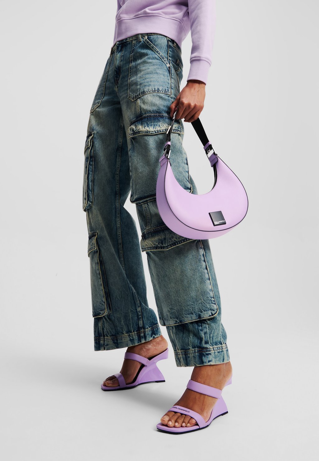 

Сумка KARL LAGERFELD JEANS, фуксия