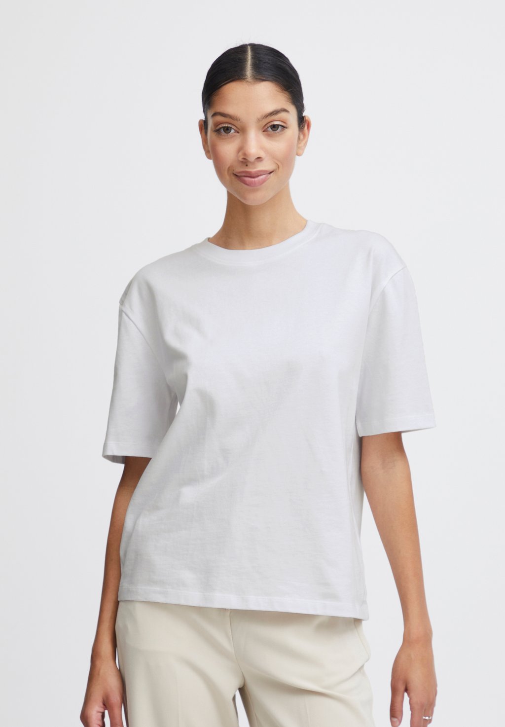 

Базовая футболка BYTROLLO CREW NECK b.young, белый