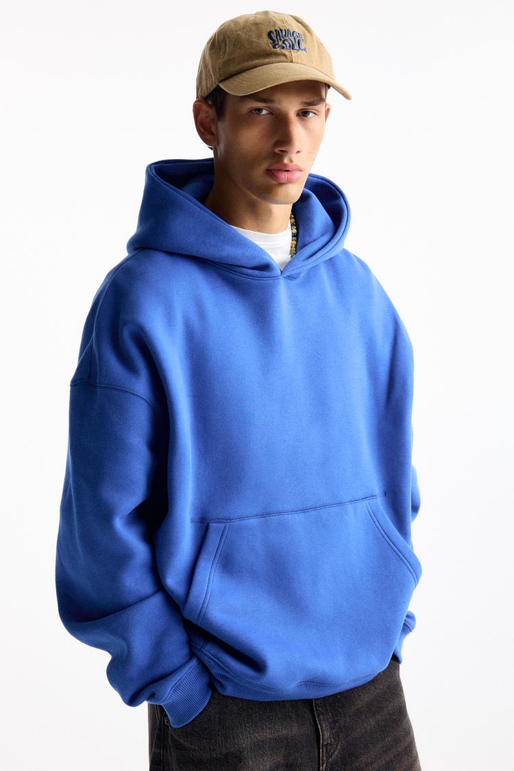 

Толстовка свободного кроя Pull And Bear, черный