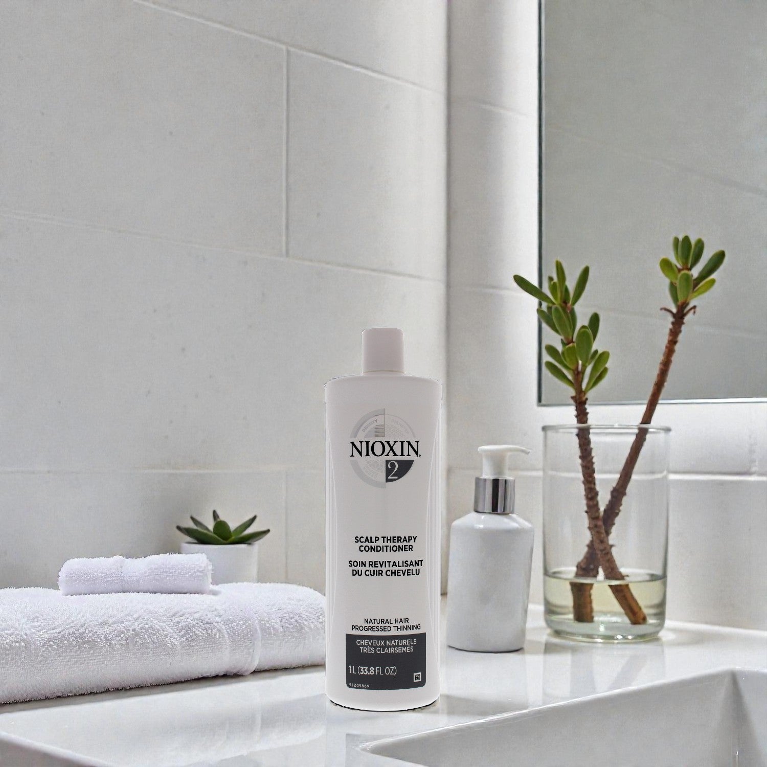 Кондиционер для кожи головы System 2 Scalp Therapy от Nioxin, подходит для мужчин и женщин - 950 мл, прозрачный — фото 2