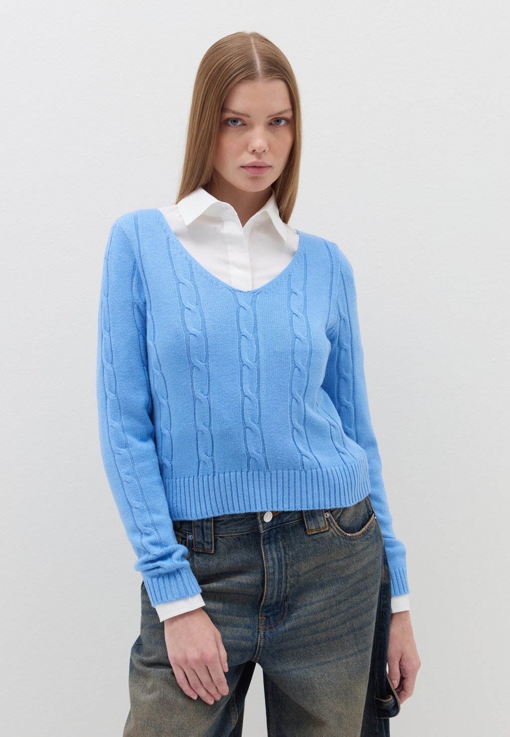 

Джемпер CABLE CROP PULLOVER WITH V NECK B.ANGEL, светло-голубой