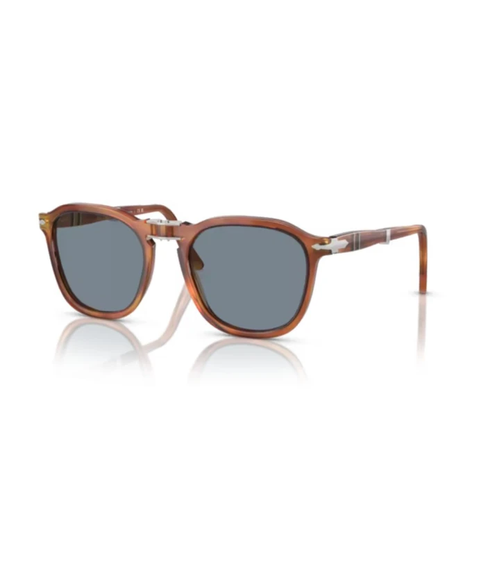 

Коллекция стильных солнцезащитных очков Persol, коричневый