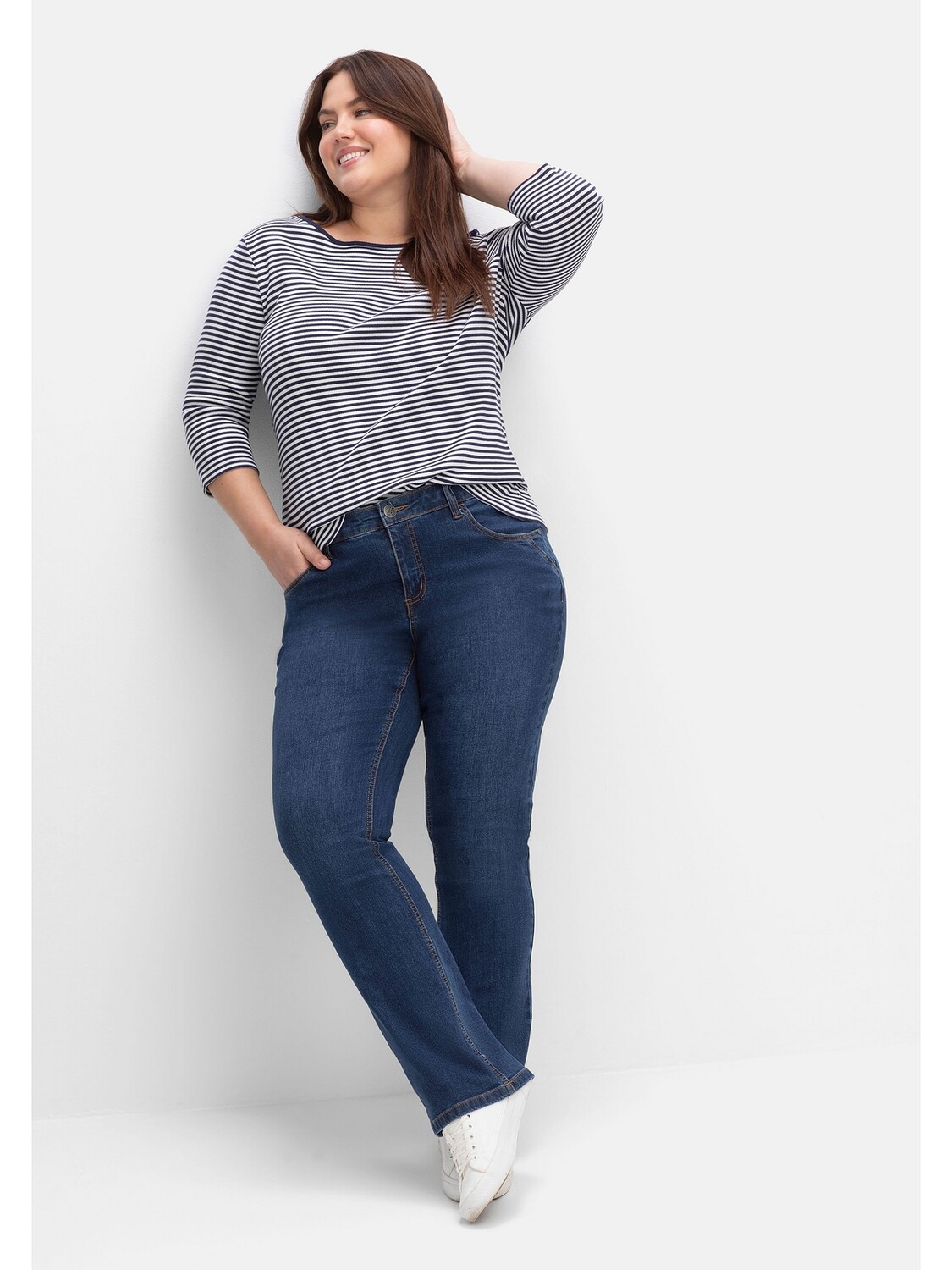 

Джинсы sheego Bootcut, цвет dark blue Denim