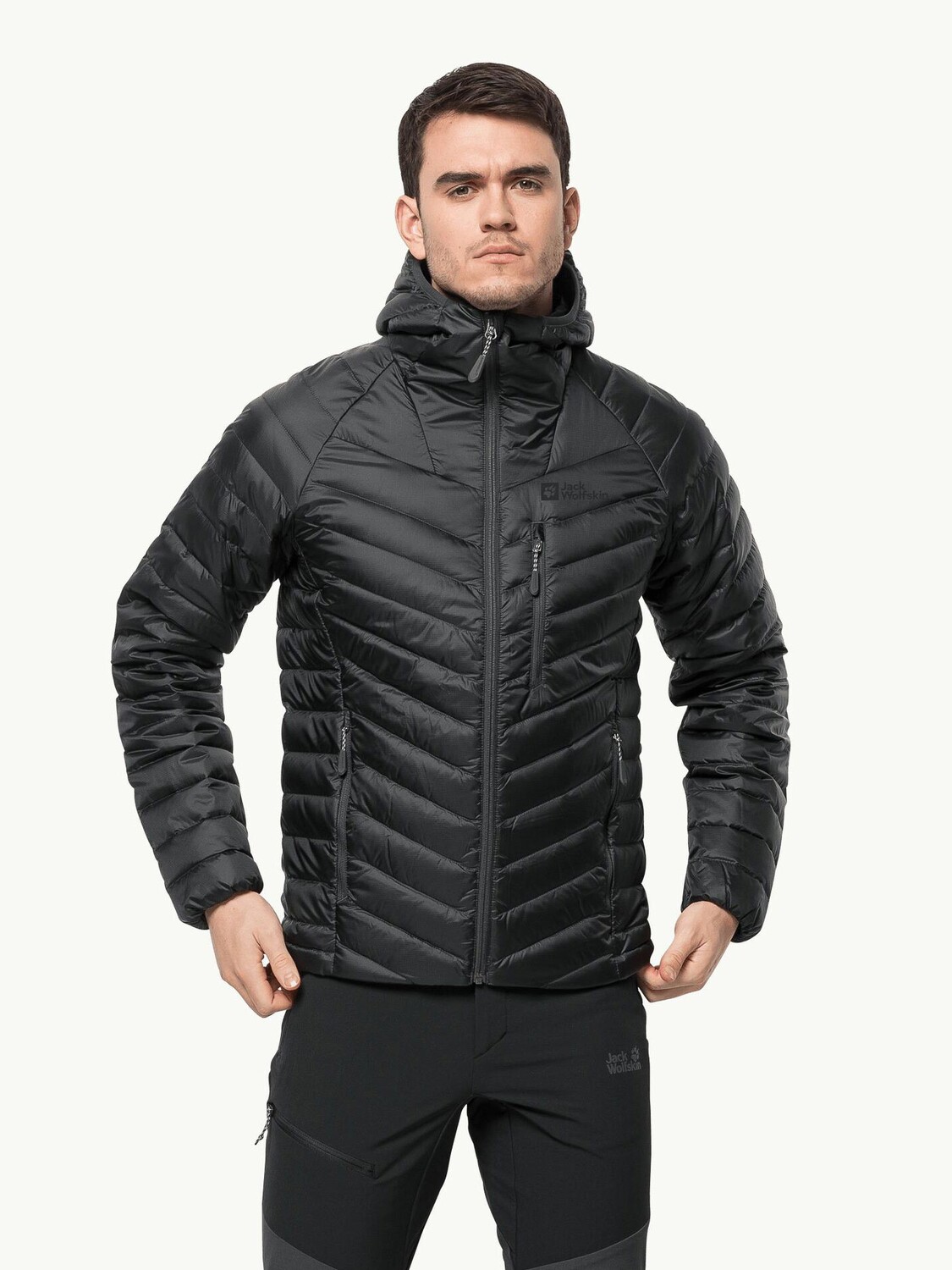 

Куртка Jack Wolfskin PASSAMANI DOWN HOODY M, черный