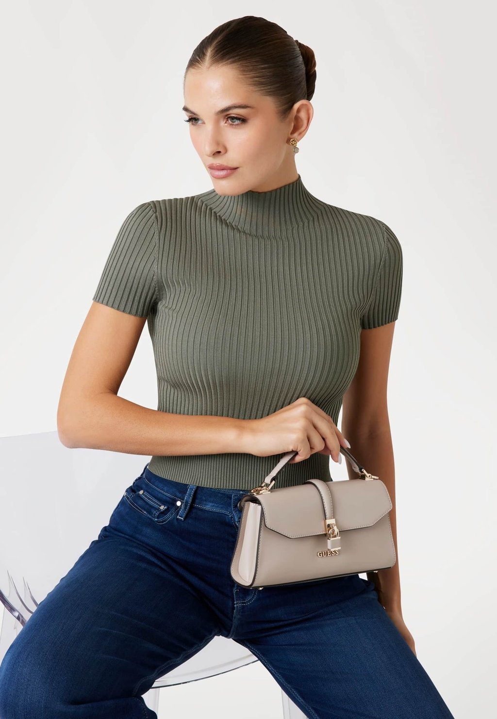 

Сумка Guess, бежевый