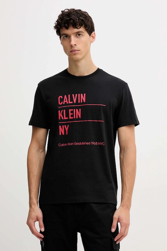 

Хлопковая футболка Calvin Klein Jeans, черный