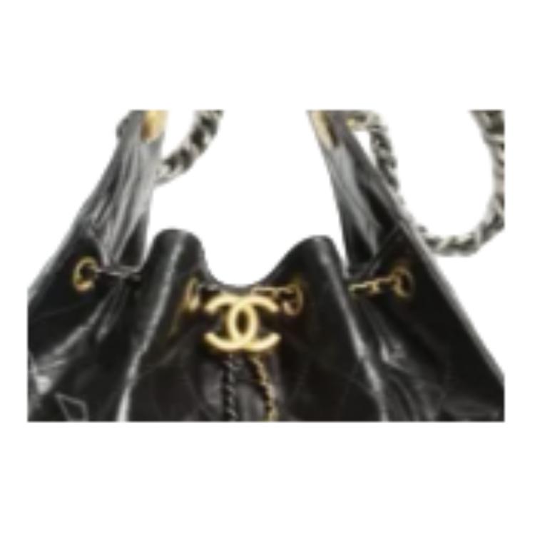 CHANEL Блестящая плиссированная сумка из телячьей кожи на одно плечо среднего размера для женщин черного цвета — фото 3