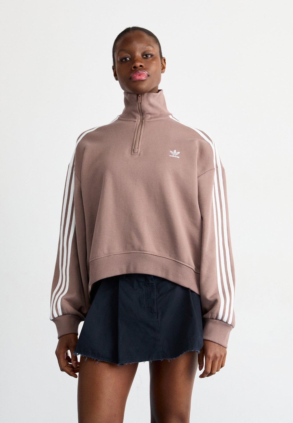 

Толстовка HALFZIP CREW adidas Originals, коричневый