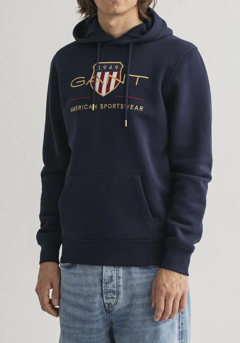 

Толстовка Gant "ARCHIVE SHIELD HOODIE" с эффектной вышивкой логотипа бренда, синий